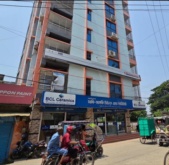 বগুড়ায় সাইবারটেক সান্তাহার রোড ক্যাম্পাসের ভবন